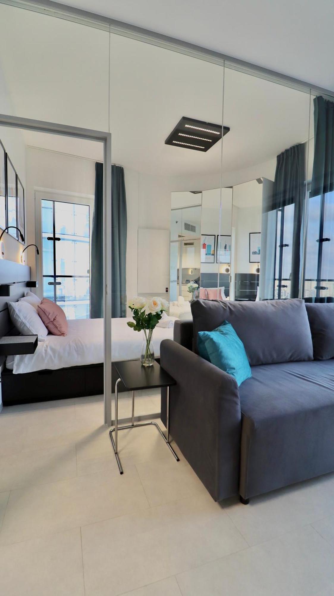 Modern Sky Apartment *